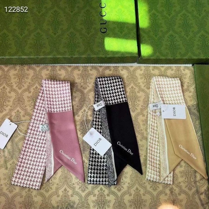 DIOR 디올 체크실크 방도