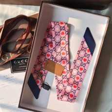 GUCCI 구찌 쁘띠 실크 방도