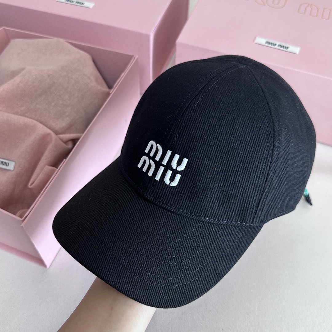 MIUMIU 미우미우 볼캡 2COLOR