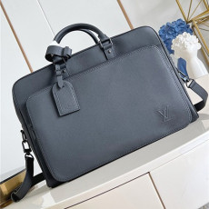 LOUIS VUITTON 루이비통 위켄더 브리프케이스 M26075