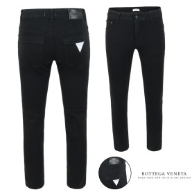 BOTTEGA VENETA 보테가베네타 화이트 트라이앵글 블랙 슬림진