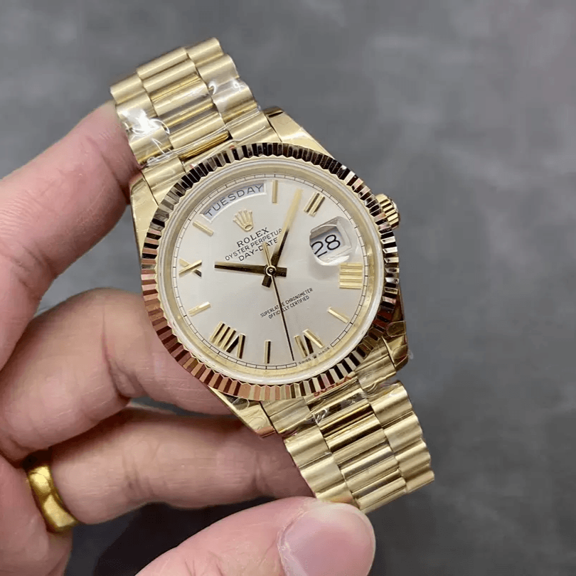 ROLEX 로렉스 데이데이트 실버 로만 다이얼 옐로우골드 40mm V3(텅스텐 헤비 버전) 228238