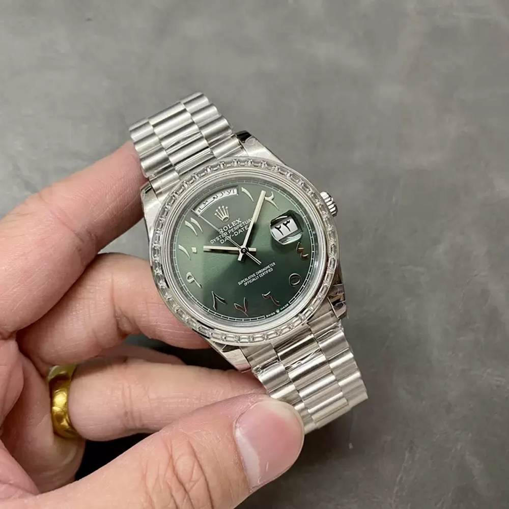 ROLEX 로렉스 데이데이트 그린 다이얼 아랍 다이아베젤 쥬빌레 40mm V3(텅스텐 헤비 버전) 228236