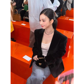 [에스파 카리나] PRADA 프라다 스몰 버킷백 1BE088