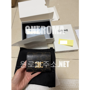 김*민 고객님 셀린느 스몰 트리옹프 플랩 지갑