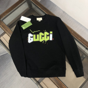 GUCCI 구찌 아트로고 맨투맨