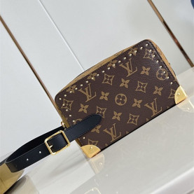 LOUIS VUITTON 루이비통 락커 돕 키트 트렁크 템프 파우치백 M29313