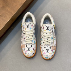 LOUIS VUITTON 루이비통 남성용 스니커즈 L94809 2COLOR