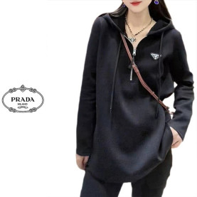 PRADA 프라다 블랙 반집업 후드티